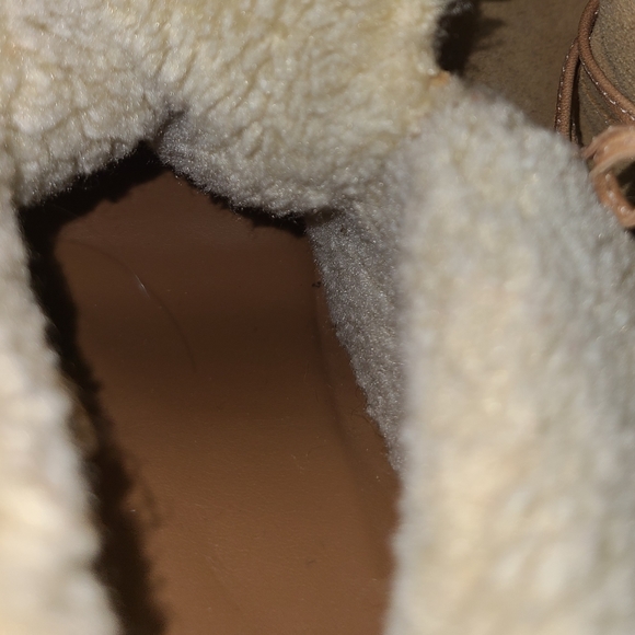 Ruff Hewn "Willow" Heeled Booties w/ Sherpa lining - Picture 8 of 8